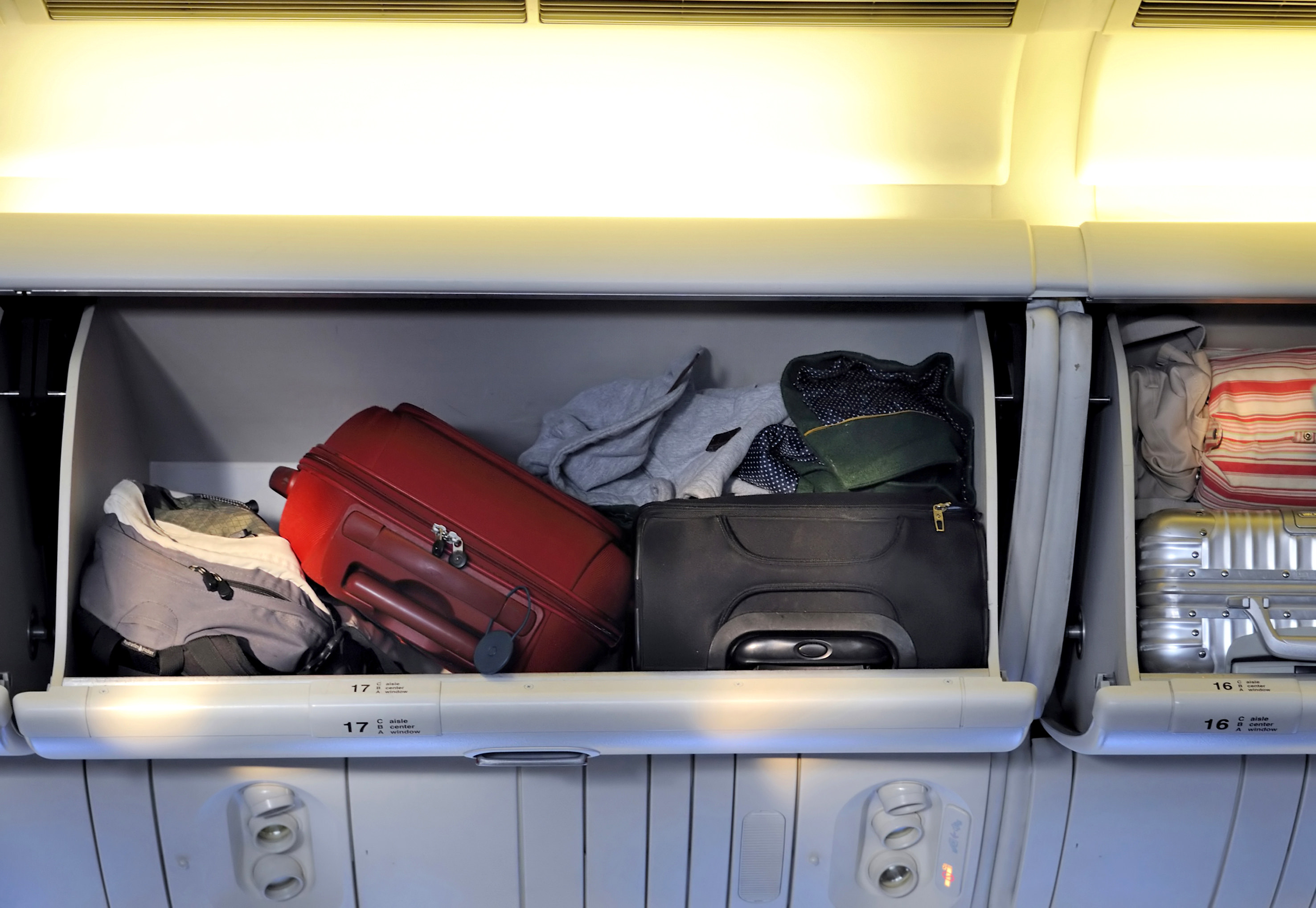 Italy bans the use of overhead bins on 