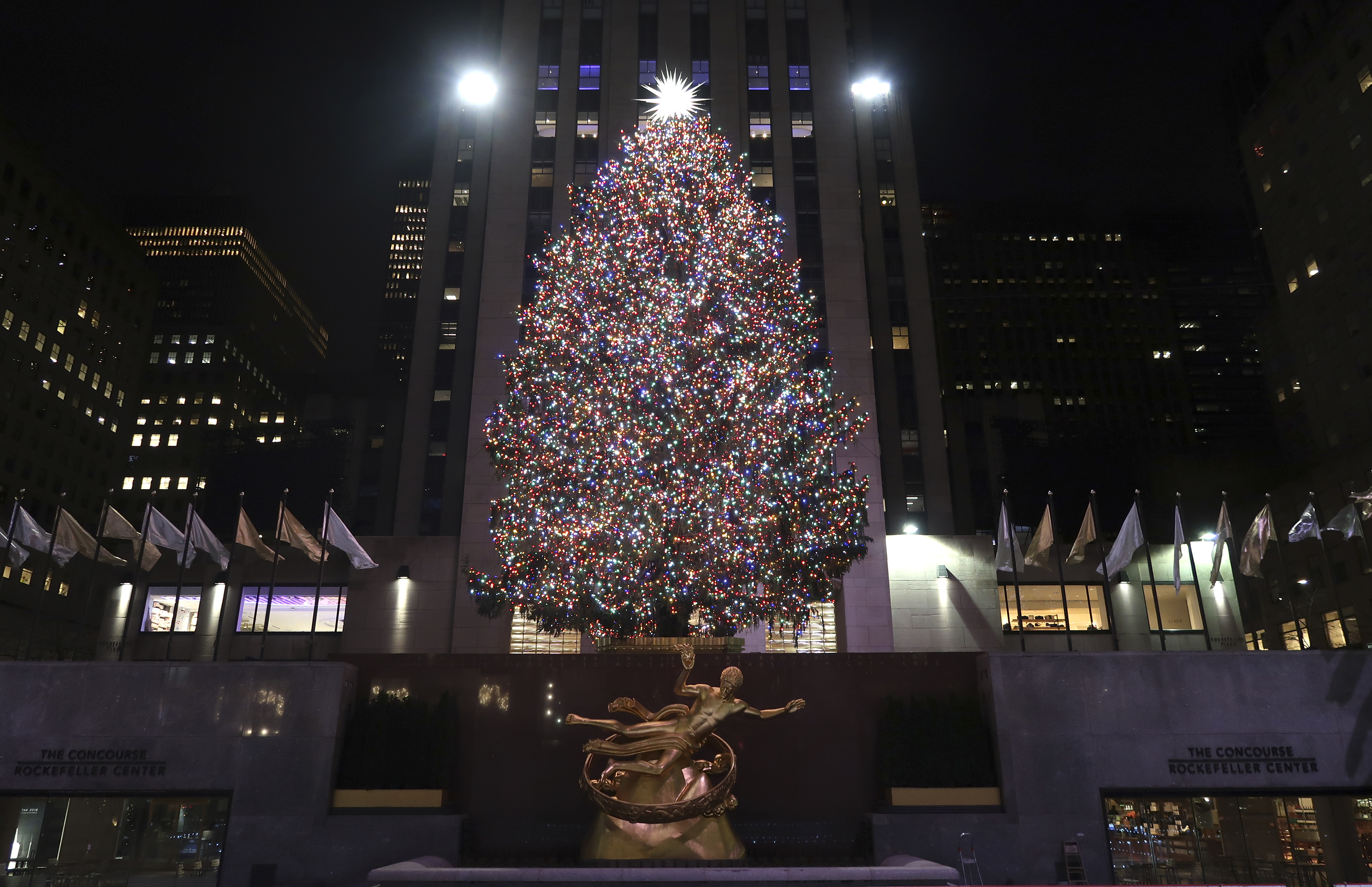 Rockefeller Christmas Tree 2022 Size Rockefeller Center Christmas Tree Guide For First-Timers - Lonely Planet Rockefeller Christmas Tree 2022 Size Rockefeller Center Christmas Tree Guide For First-Timers - Lonely Planet